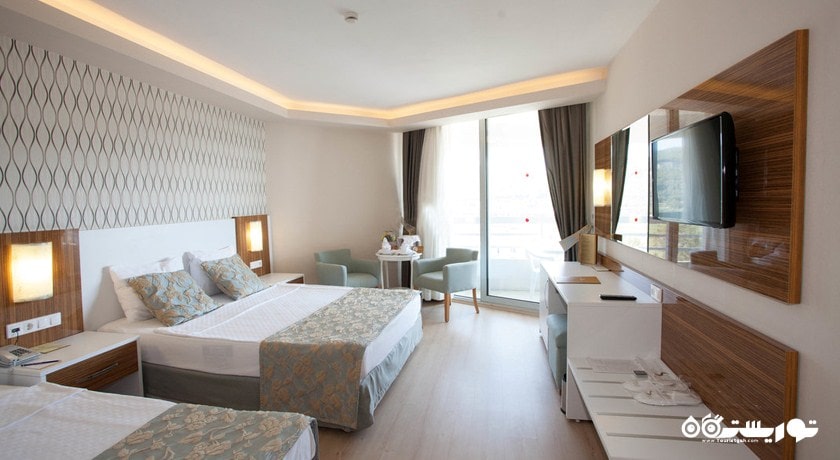 اتاق تریپل هتل پالم وینگز افسوس بیچ ریزورت 